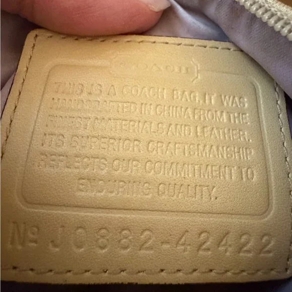 **SALE**Coach Beige Signature Crossbody Bag from 2008 - Picture 8 of 16